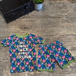 Disney Encanto Bruno Kids' Pajama Set - Green and Pink